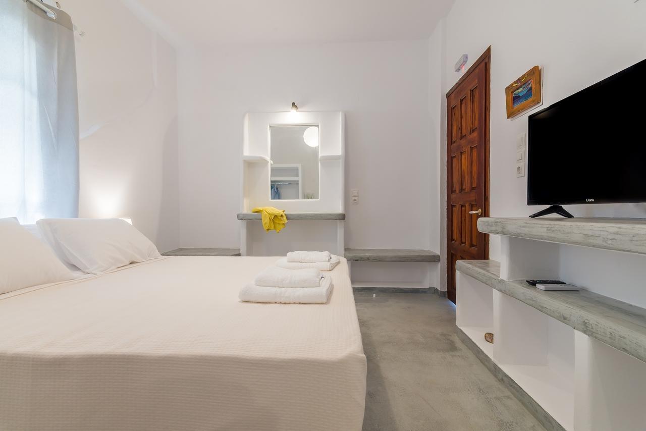 Takiss Rooms Pollonia Exterior photo